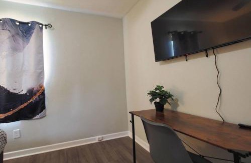 Lakeshore South House | Spacious Modern 5 Bedrooms JAX