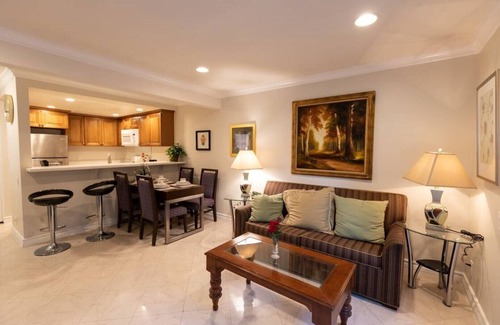 Hermosa Village House | Spacious Modern Anaheim condo 2bedrooms,2.5bathrooms -Ideal for 31+ day stays