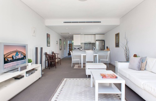 Cammeray Apartment | Spacious Modern Apartment In Sydney's North Shore