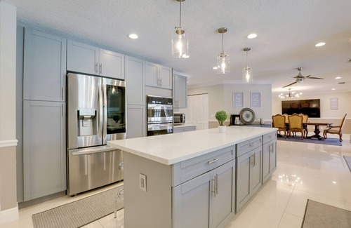 Wellington Apartment | Spacious & Modern Apt w/Spa Access in Wellington!
