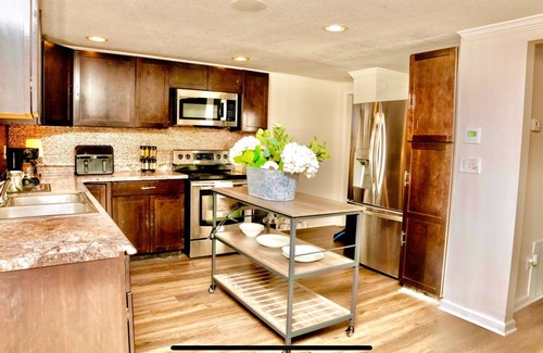 Church Street Ski Chalet | Spacious Modern Chalet near ATL Airport