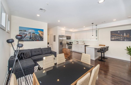 North Bergen House | Spacious Modern Condo NYC@Fingertips-A-