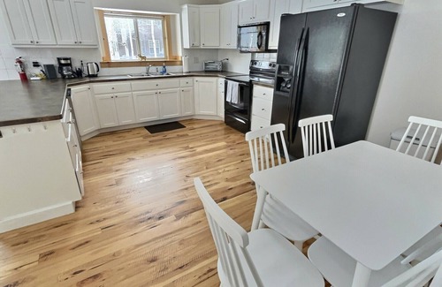 Driggs House | Spacious & Modern Corner Home - Top location, Great Views, Game Room & Bicycles!