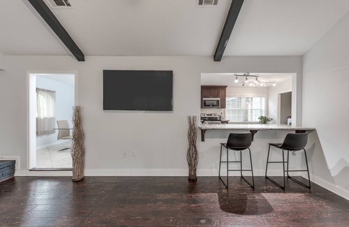 Barker House | Spacious Modern & Family 3 BR 🏠🏘