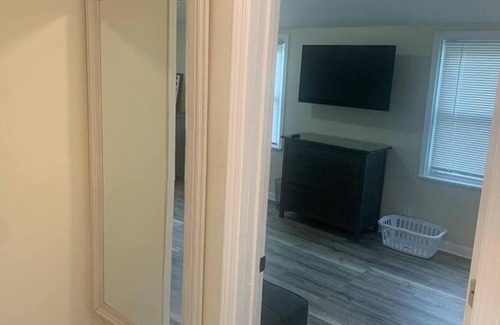 Calumet City House | Spacious Modern Getaway Mins From Major Retail