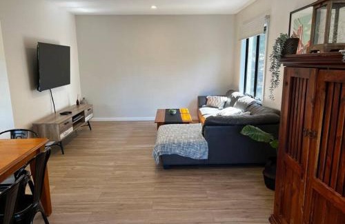 Loch Sport House | Spacious modern Gem Cozy Haven Lake & Beach oasis.