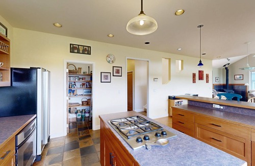 Lopez Island House | Spacious, Modern House with Stunning Bay Views - Lopez Village and Marina