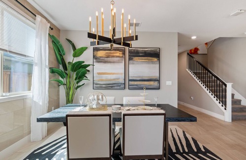 Elk Grove House | Spacious modern house in new neighborhood
