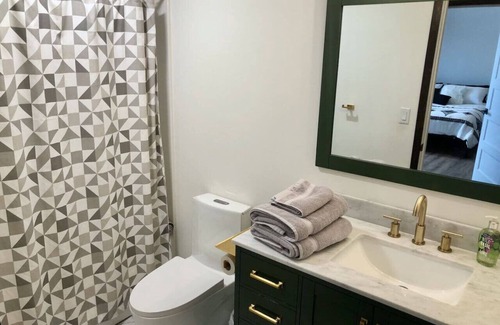 Dubuque Apartment | Spacious + modern loft with 3 bedrooms & game room
