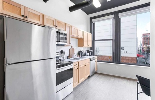 Downtown Spokane Apartment | Spacious Modern Loft with Downtown Views & WiFi