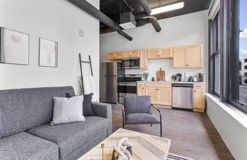 Downtown Spokane Apartment | Spacious Modern Loft with Downtown Views & WiFi