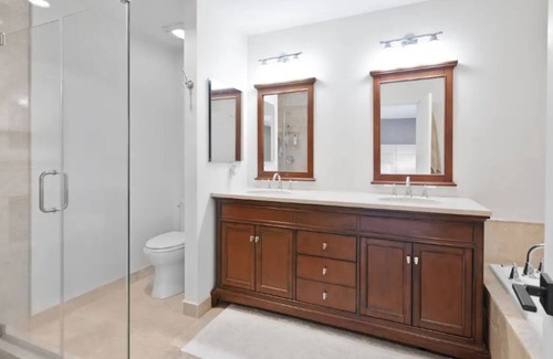 Teaneck Apartment | Spacious Modern Luxury Duplex 20 min from NYC