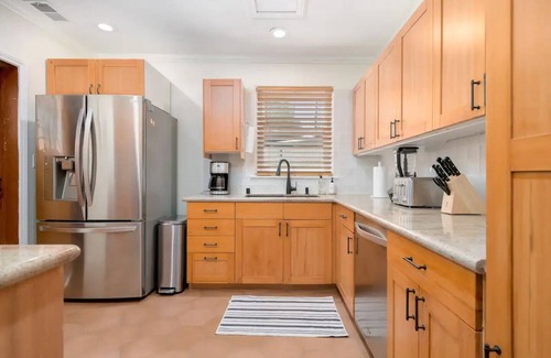 Normal Heights House | Spacious & Modern New Backyard 94 Walk Scorenn