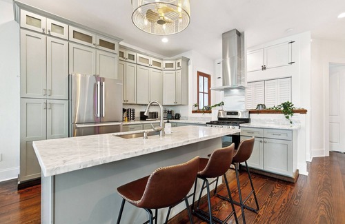 Saint Claude House | Spacious Modern New Orleans Retreat