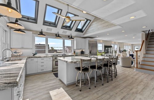 Saybrook Manor House | Spacious Modern Ocean Front Beach House in IndianTown Beach Old Saybrook, CT