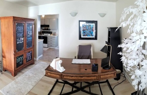 Puyallup House | Spacious Modern Townhouse Centrally located with private backyard + park.
