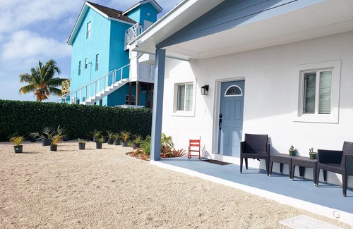 Nassau Villa | Spacious Modern Villa Near Ocean & Palm Cay Marina