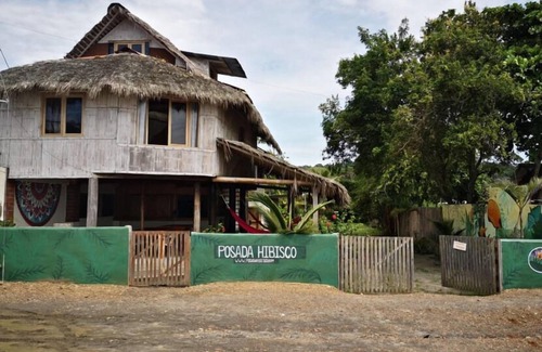 Mompiche House | Spacious Mompiche Beach House ☀ Direct Town Access