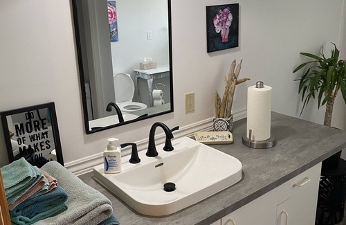 North Algona Wilberforce Apartment | Spacious “Montreal Style” Apartment. Sleeps 5.