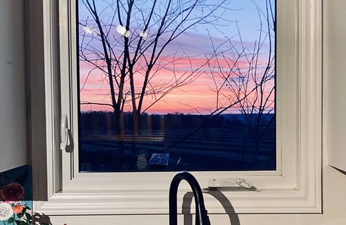 North Algona Wilberforce Apartment | Spacious “Montreal Style” Apartment. Sleeps 5.