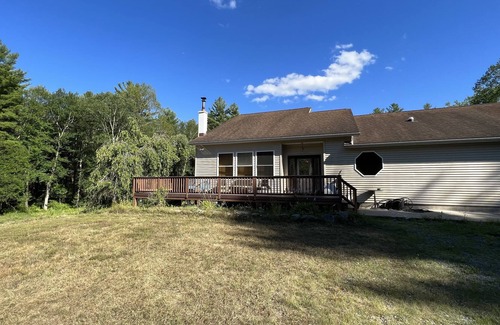 Greeley House | Spacious Mountain House near Lake Wallenpaupak