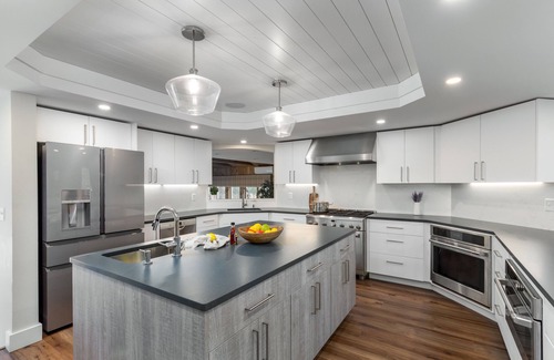 Stowe Area House | Spacious Mountain View Home - Hot Tub, Pool, Firepit, Gym - Perfect for families