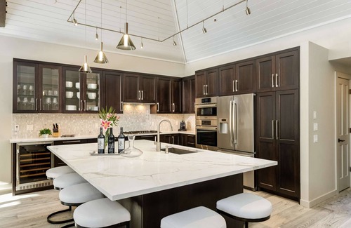 Snowmass Village House | Spacious, Multi-Level Townhome W/Deck, Views! Grill, Garage, Shared HT, Large Balcony!