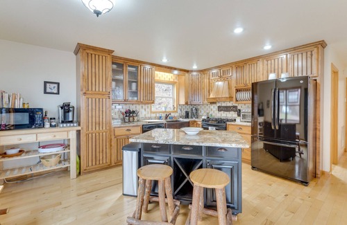 Murphy Cabin | Spacious Murphy Retreat w/Decks & Game Room!