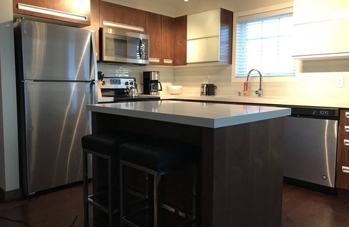 Saskatoon Condo | Spacious newly built comfortable apartment - 2 beds, 2 bathrooms