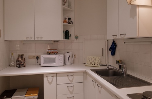 Maalte Apartment | Spacious newly redecorated & refurbished modern Condo with Patio and Garden view