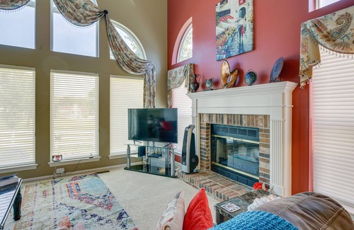 O'Fallon House | Spacious O’Fallon Home w/ Patio on Golf Course!