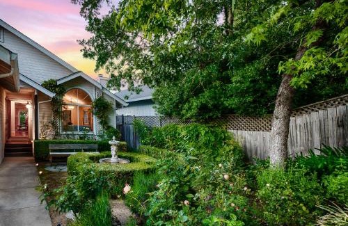 Sonoma House | Spacious Oasis Hot Tub Backyard Garden 3BR/2BA