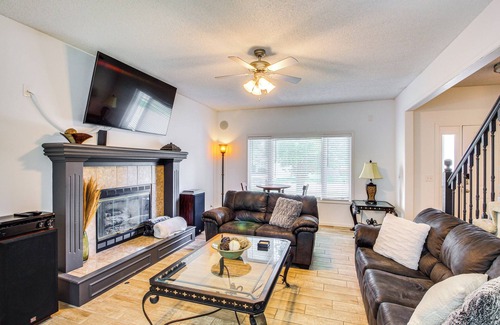 Olathe House | Spacious Olathe Home w/Fireplace: Near Parks!