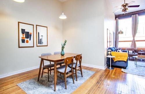 Old City Apartment | Spacious Old City Loft