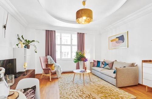 Josefov Apartment | Spacious Old Town Square Apartment