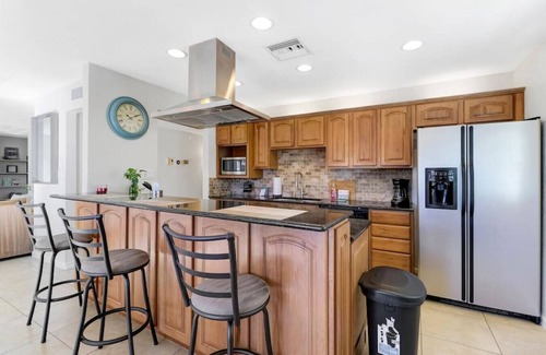 Scottsdale Estates Nine House | Spacious Old Town Heated Private Pool FirePit/Yard