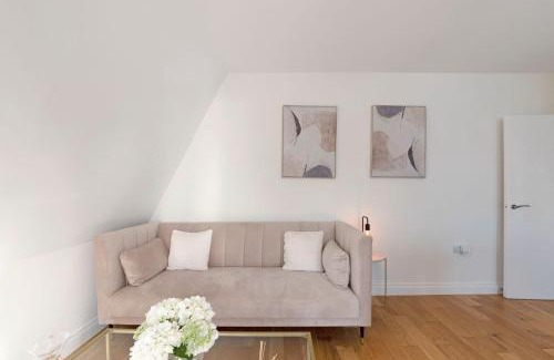 Bishop's Stortford Apartment | Spacious One Bed loft Apartment