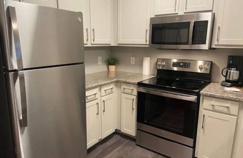 College Park Apartment | Spacious one bed/one bath apartment in The Woodlands, TX