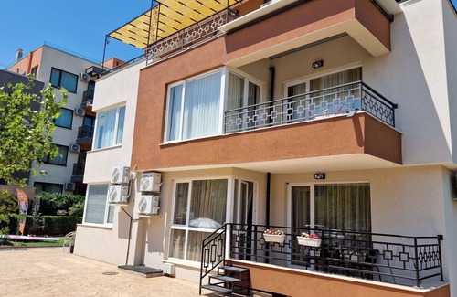 Nessebar Apartment | Spacious one-bedroom apartment in beautiful Nessebar with WiFi, air conditioning