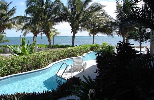 San Pedro Condo | Spacious One Bedroom, Ocean View Condo - Gold Standard Approved