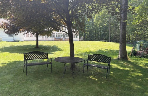 East Stroudsburg House | Spacious One-level House with Private Heated Indoor Pool for Family vacations