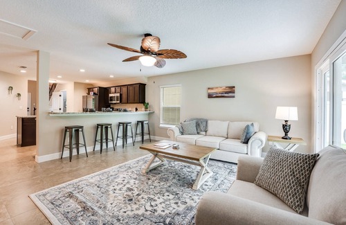 Doctors Inlet House | Spacious Orange Park Townhome |Main Level King Suite |Dogs Ok |Garage Parking |Open Concept |Cable