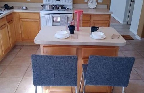 Vista East House | Spacious Orlando Vacation Home Close to All the Attractions, Plenty of Amenities