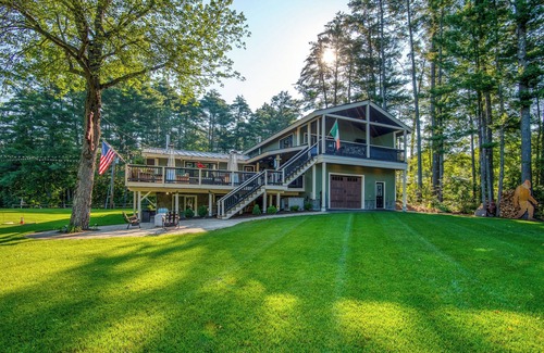 Blueberry Estates House | Spacious Ossipee Waterfront House Perfect for Activities & Entertainment