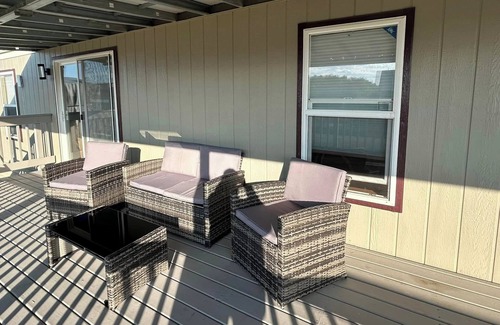 St. Ignatius House | Spacious Peaceful 2-bedroom home in Saint Ignatius, Montana with amazing views.