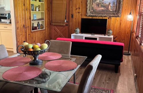 Valdosta House | Spacious & Peaceful 3BR 2bath 4 Queen Bed Near down town & nice neighborhood