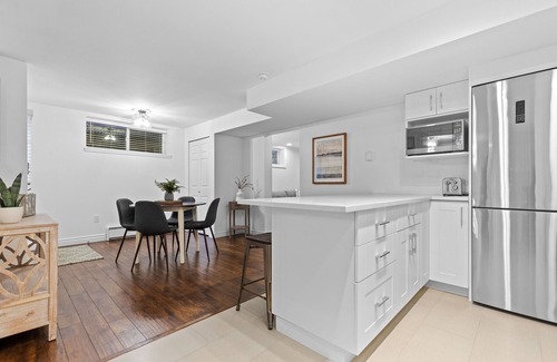 Sardis House | Spacious & Peaceful Getaway With King Bed Near Cultus & Vedder River in Garrison