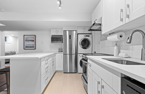 Sardis House | Spacious & Peaceful Getaway With King Bed Near Cultus & Vedder River in Garrison