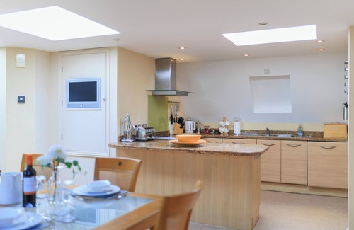 Walberswick Apartment | Spacious Penthouse apartment, Walberswick, Nr Southwold sleeping 6 next to beach