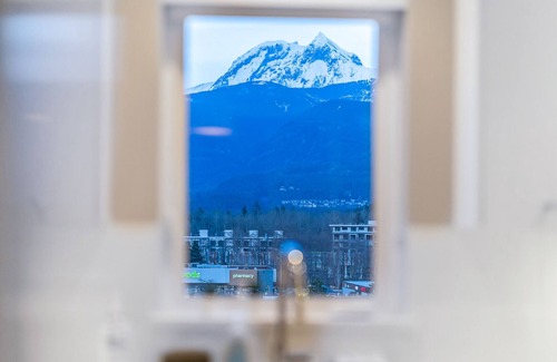 Downtown Squamish Apartment | Spacious Penthouse with Mountain Views